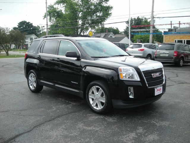 2011 GMC Terrain Nav-tv/dvd-quads-third-sunroof-leather-4wd-6 CD TH