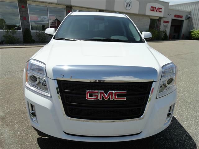 2013 GMC Terrain Nav-tv/dvd-quads-third-sunroof-leather-4wd-6 CD TH