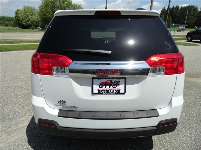 2013 GMC Terrain Nav-tv/dvd-quads-third-sunroof-leather-4wd-6 CD TH