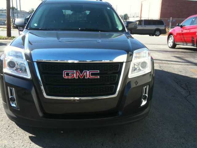 2013 GMC Terrain Nav-tv/dvd-quads-third-sunroof-leather-4wd-6 CD TH