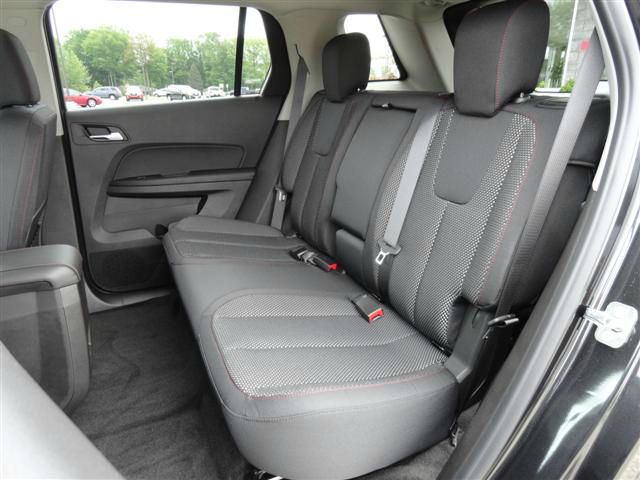 2013 GMC Terrain Nav-tv/dvd-quads-third-sunroof-leather-4wd-6 CD TH