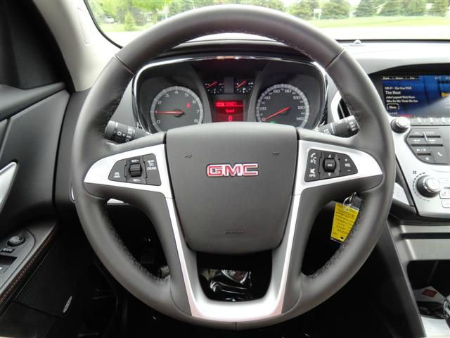 2013 GMC Terrain Nav-tv/dvd-quads-third-sunroof-leather-4wd-6 CD TH