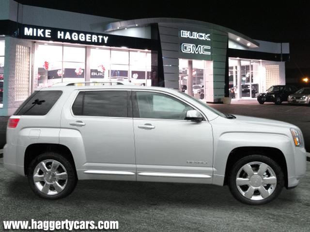 2013 GMC Terrain EX Sedan 4D