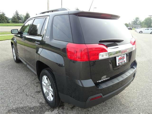 2013 GMC Terrain Nav-tv/dvd-quads-third-sunroof-leather-4wd-6 CD TH