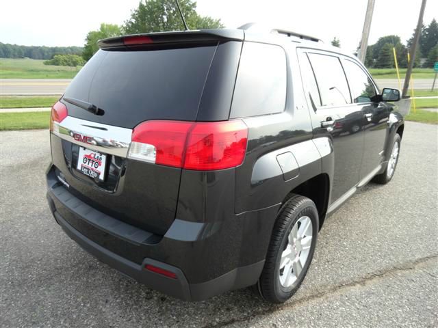 2013 GMC Terrain Nav-tv/dvd-quads-third-sunroof-leather-4wd-6 CD TH