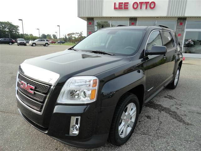 2013 GMC Terrain Nav-tv/dvd-quads-third-sunroof-leather-4wd-6 CD TH