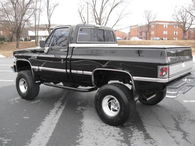 1987 GMC V1500 Unknown