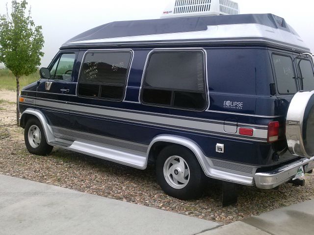 1995 GMC Vandura G2500 ION 1 4dr Sdn Auto Sedan