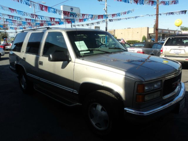 1999 GMC Yukon 4x4 Crew Cab LE