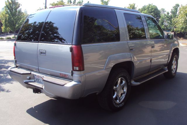 1999 GMC Yukon 4x4 Crew Cab LE