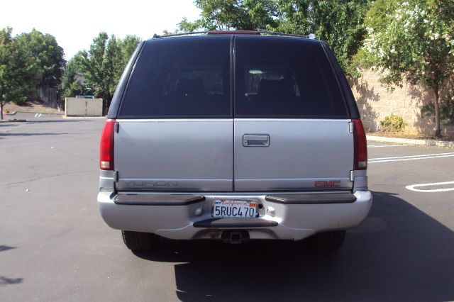 1999 GMC Yukon 4x4 Crew Cab LE