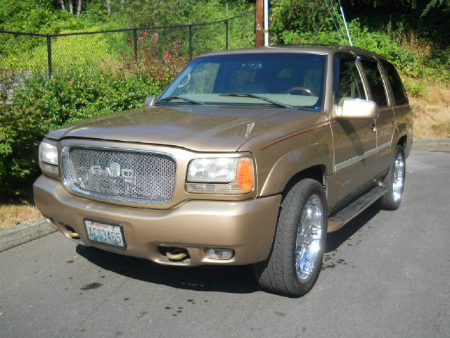 1999 GMC Yukon 4x4 Crew Cab LE