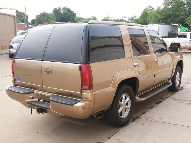 1999 GMC Yukon 2007 Cadillac