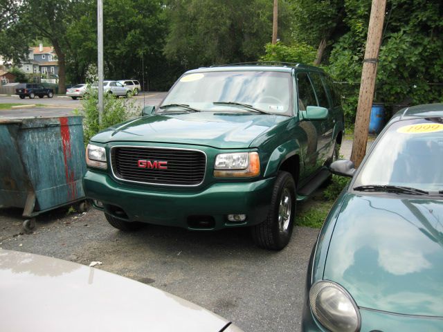 1999 GMC Yukon 4x4 Crew Cab LE