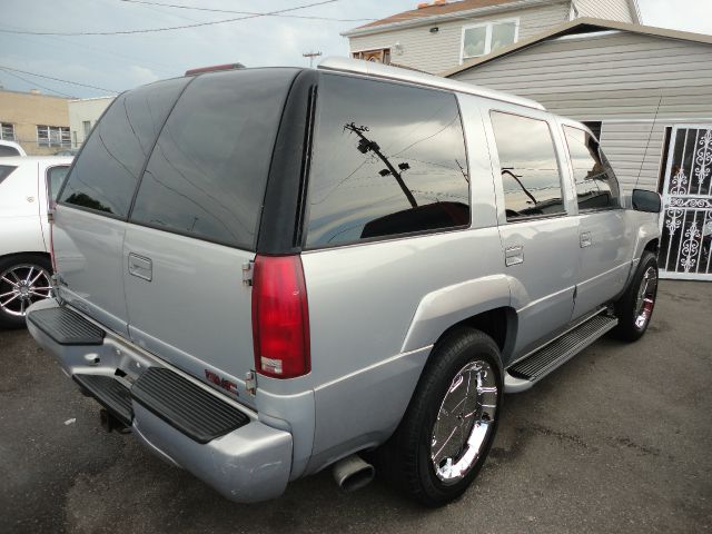 1999 GMC Yukon 4x4 Crew Cab LE