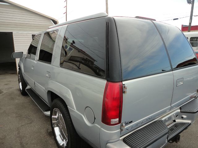 1999 GMC Yukon 4x4 Crew Cab LE