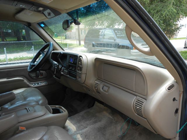 1999 GMC Yukon 4x4 Crew Cab LE