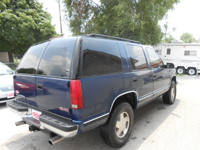 1999 GMC Yukon 4x4 Crew Cab LE