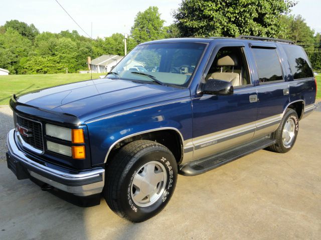 1999 GMC Yukon Wagon SE