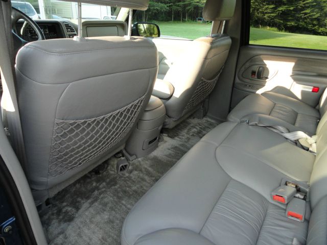 1999 GMC Yukon Wagon SE