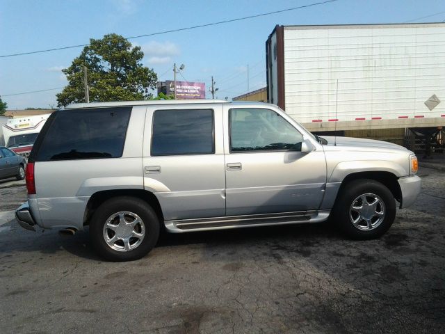 2000 GMC Yukon Base