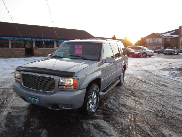 2000 GMC Yukon EX Sedan 4D