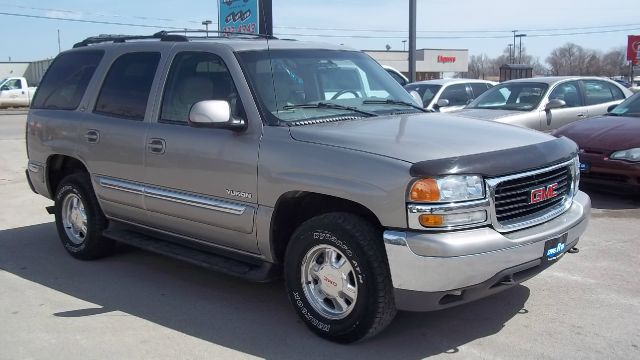 2000 GMC Yukon 4x4 Crew Cab LE