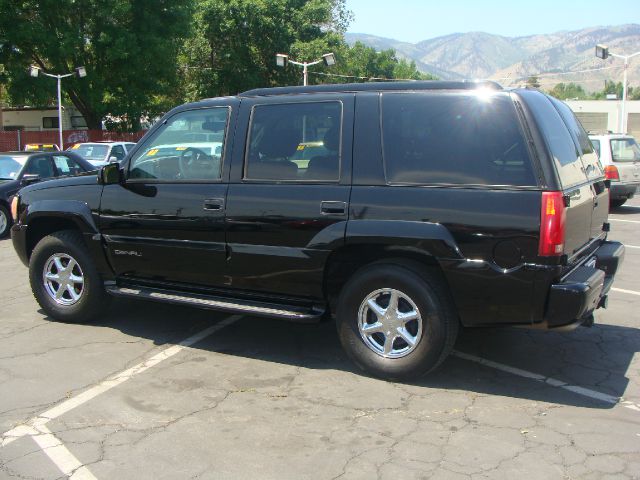 2000 GMC Yukon EX Sedan 4D