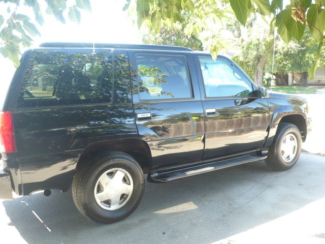 2000 GMC Yukon 4x4 Crew Cab LE