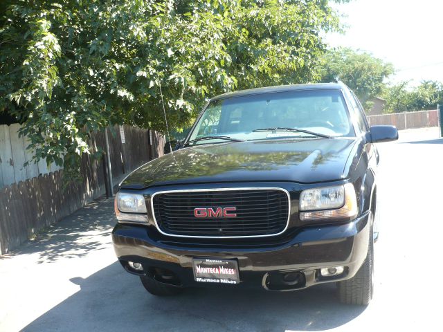 2000 GMC Yukon 4x4 Crew Cab LE