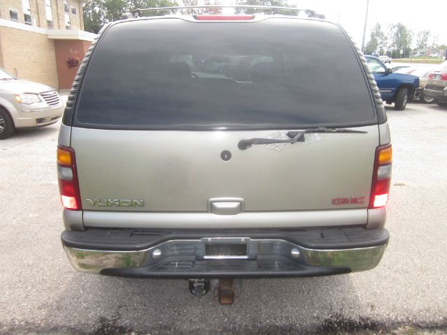 2000 GMC Yukon 4x4 Crew Cab LE