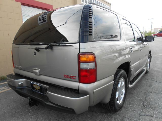 2001 GMC Yukon EX Sedan 4D