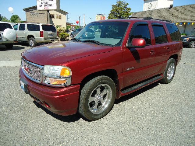 2001 GMC Yukon EX Sedan 4D