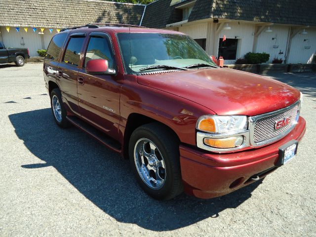 2001 GMC Yukon EX Sedan 4D