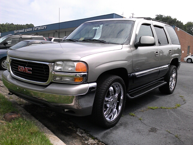 2001 GMC Yukon 4x4 Crew Cab LE