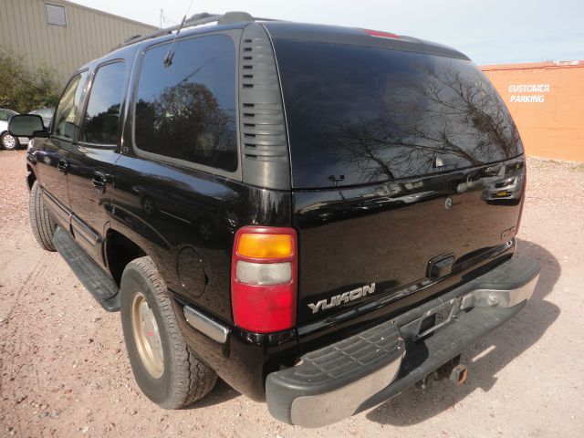 2001 GMC Yukon Wagon SE