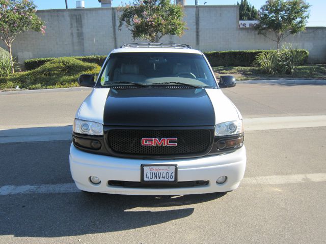 2001 GMC Yukon Base