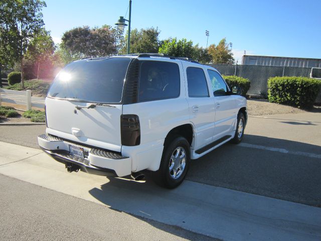 2001 GMC Yukon Base