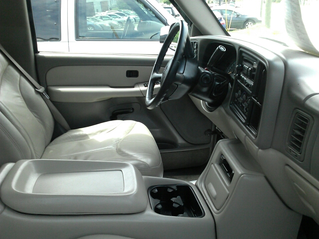 2001 GMC Yukon 4x4 Crew Cab LE