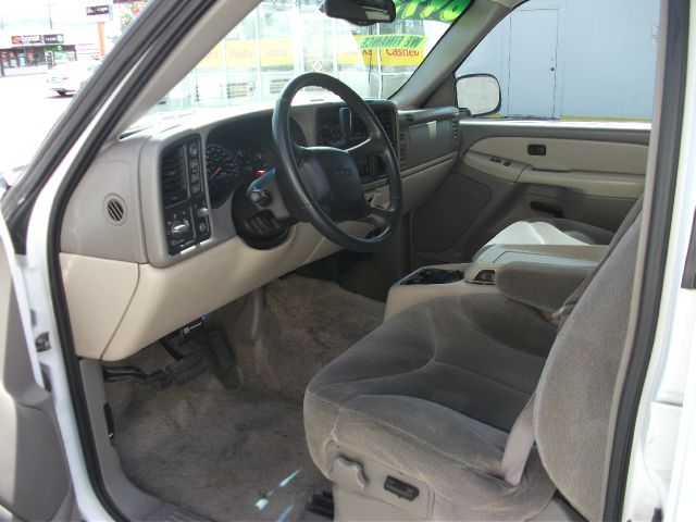 2002 GMC Yukon Ram 3500 Diesel 2-WD