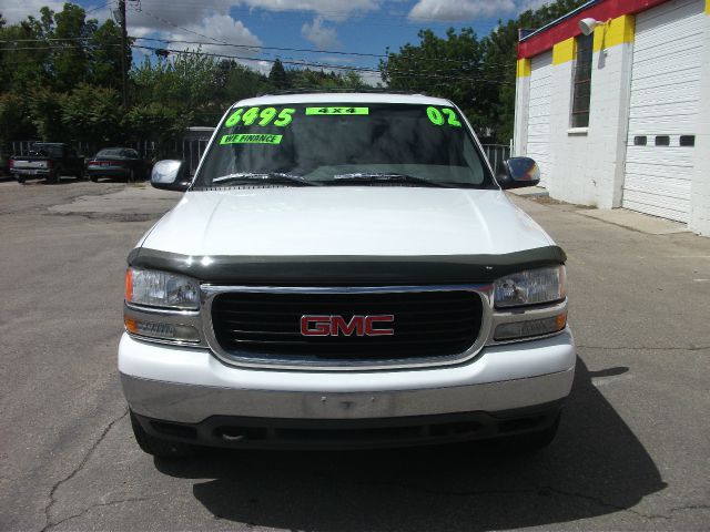 2002 GMC Yukon Ram 3500 Diesel 2-WD