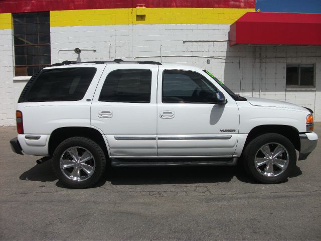 2002 GMC Yukon Ram 3500 Diesel 2-WD