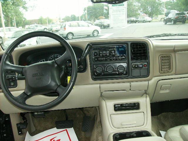 2002 GMC Yukon SLT