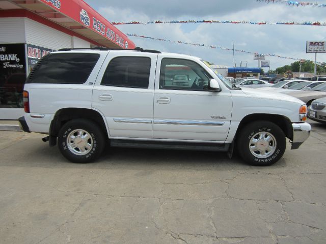 2002 GMC Yukon Ram 3500 Diesel 2-WD