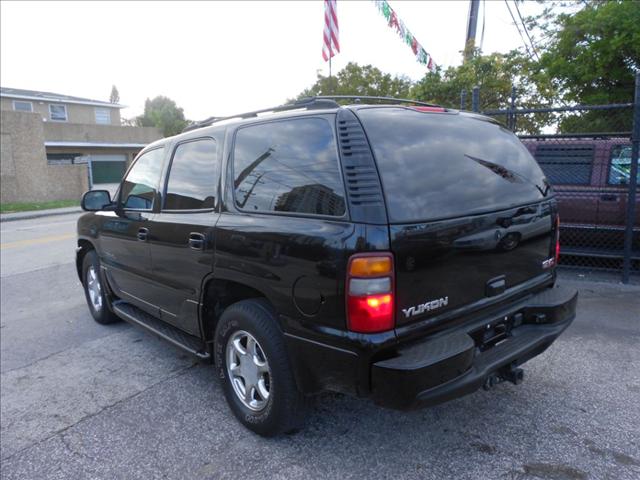 2002 GMC Yukon Unknown