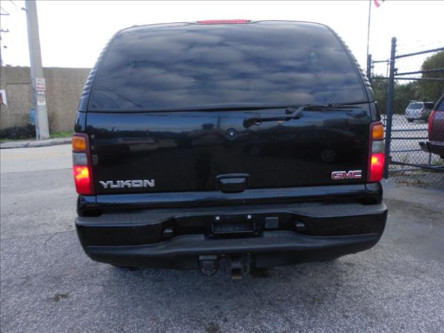 2002 GMC Yukon Unknown