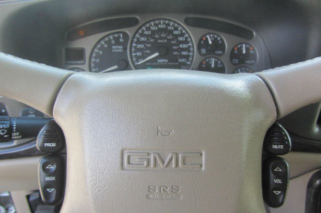 2002 GMC Yukon EX Sedan 4D