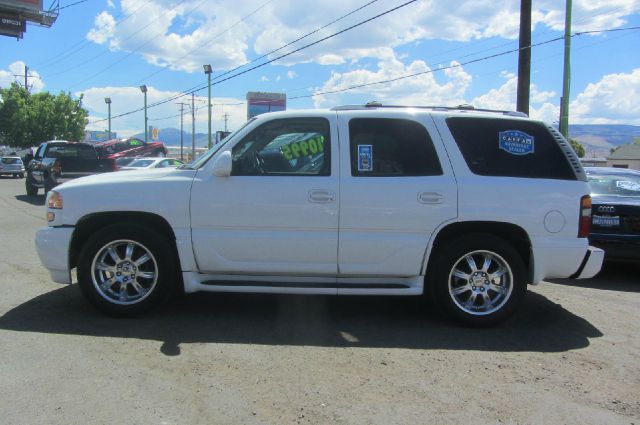 2002 GMC Yukon EX Sedan 4D