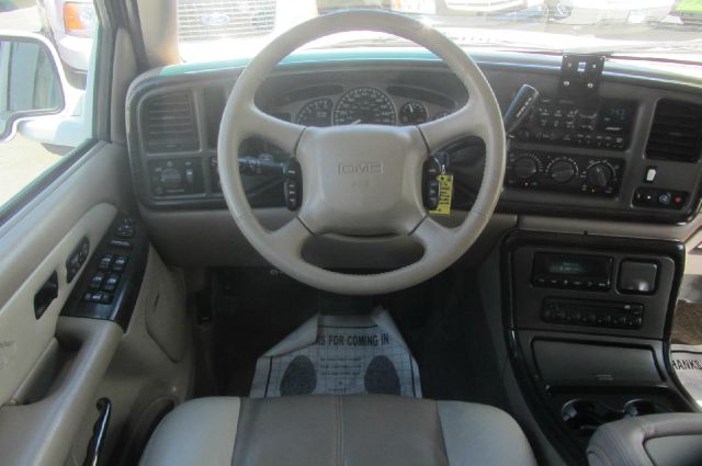 2002 GMC Yukon EX Sedan 4D