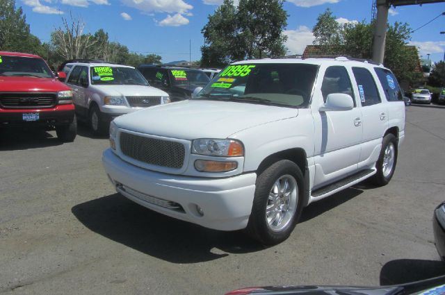 2002 GMC Yukon EX Sedan 4D